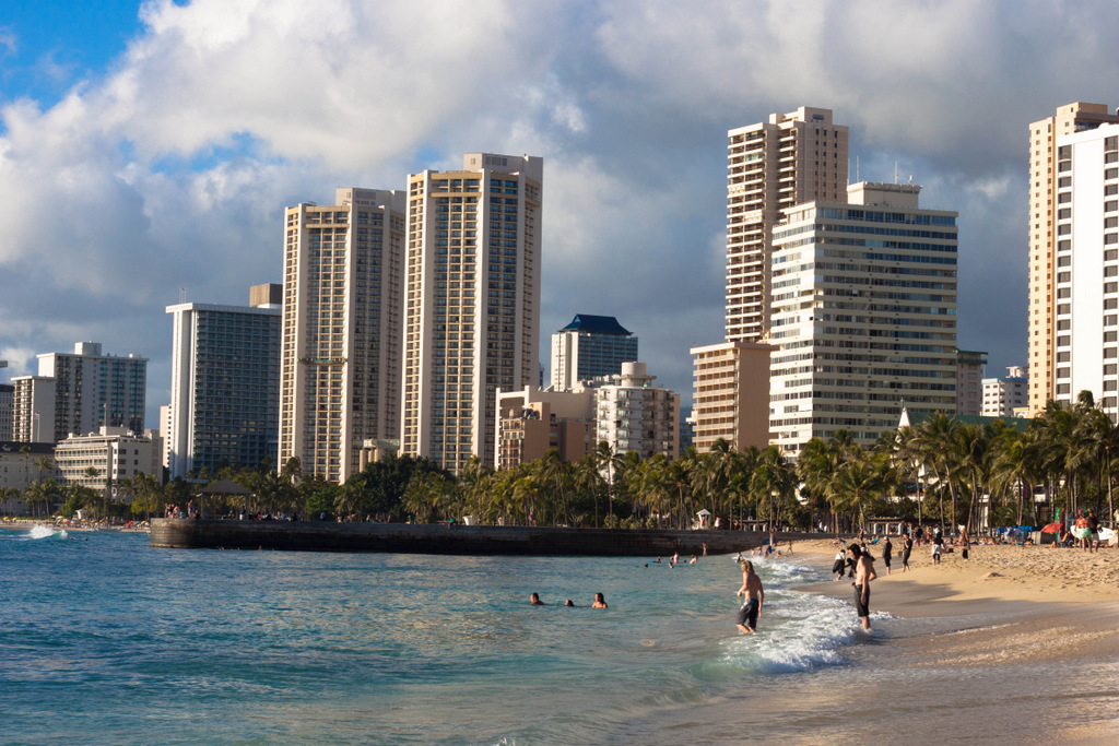 honolulu-downtown-view-copyright-2013