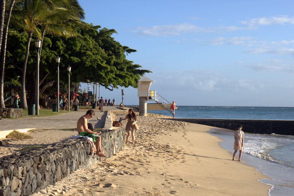 waikiki-beach-scene